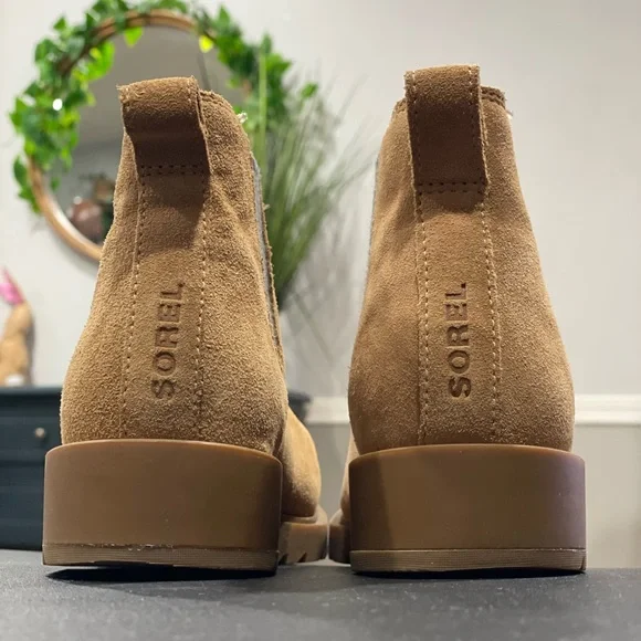 Sorel Camel Ankle Booties - Picture 2 of 13